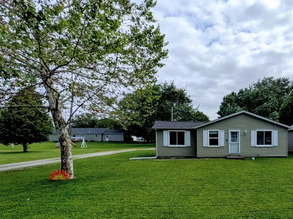 911 Harrison St, Frankton, IN 46044