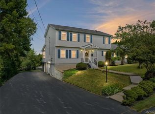 79 Taber Rd, New Hartford, NY 13413