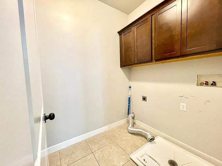 10924 S Glenda Ln — Photo 31