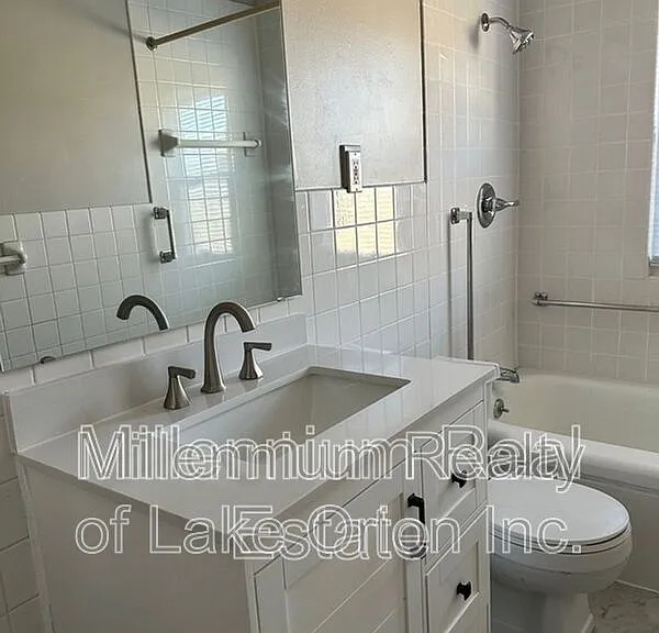 3185 Buckingham Ave — Photo 6