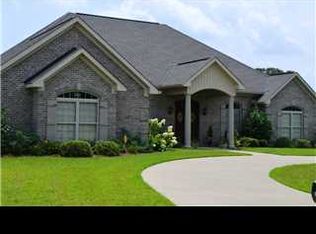 11766 Meadowlawn Dr, Moundville, AL 35474