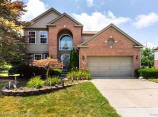 4248 Timberline Dr, Canton, MI 48188
