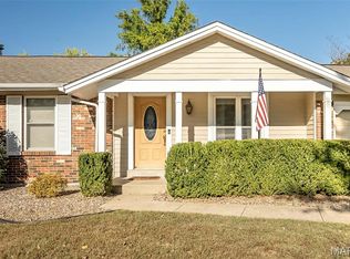 2444 Pheasant Run Dr, Maryland Heights, MO