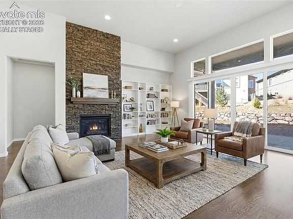5th image of 1878 Walnut Creek Ct