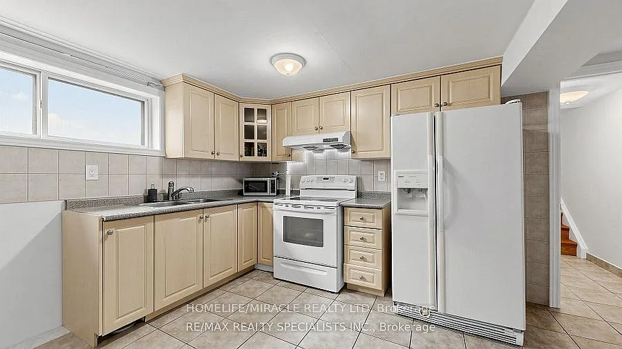 2 bed, $2,300 — Photo 3