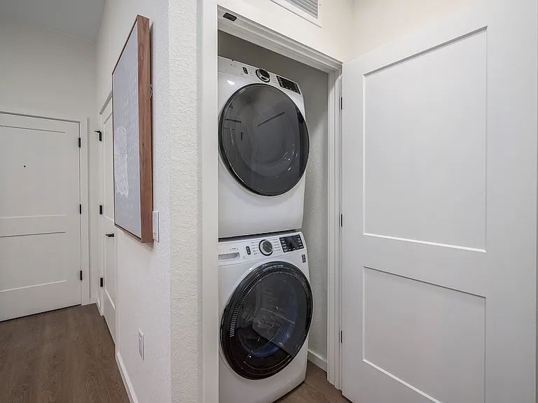 Fiori Apartments — Photo 10