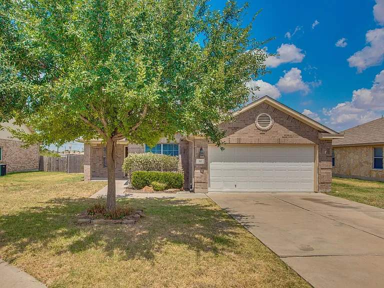 311 Gainer Dr — Photo 3