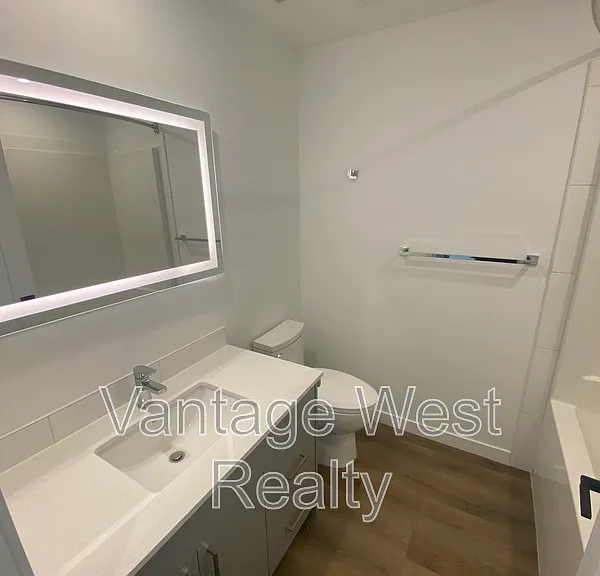1274 Devonshire Ave #506 — Photo 5