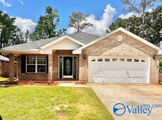 125 Herrick Dr SW, Huntsville, AL 35824