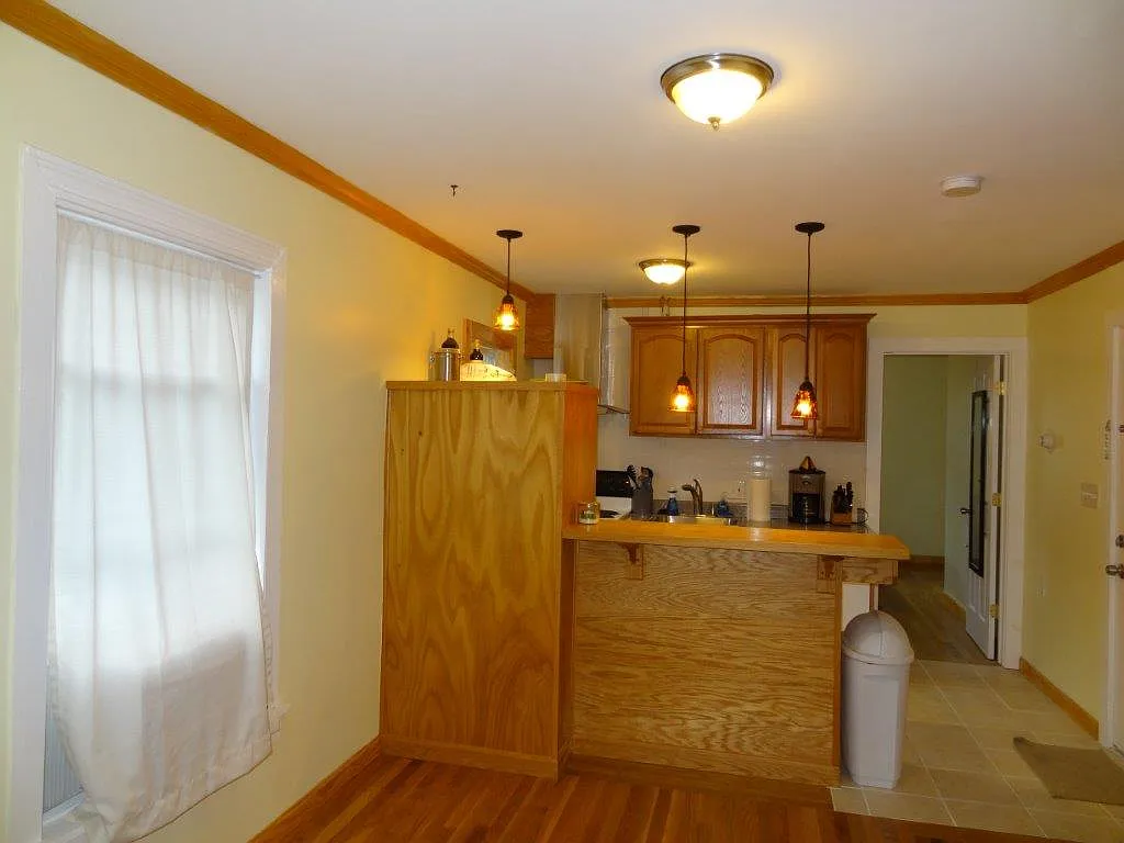 2 bed, 1100 sqft, $3,450 — Photo 1