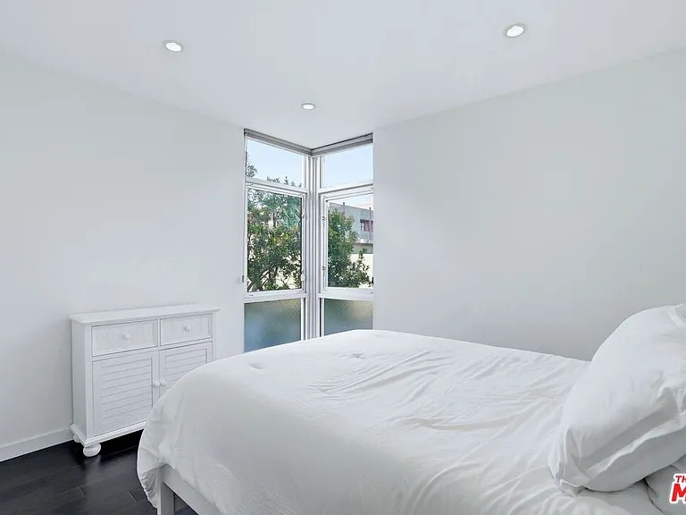 125 Pacific St #5 — Photo 11