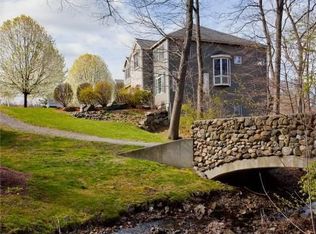 8 Churchill Cir, Winchester, MA 01890