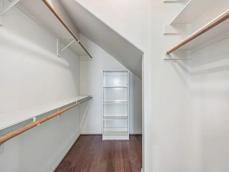 1611 Copperas Cv — Photo 26