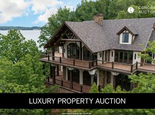 721 Three Point Rd, Muscle Shoals, AL 35661