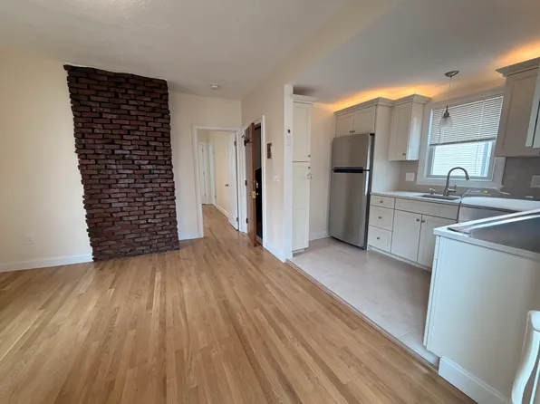 26 Brooks St #2, Boston, MA 02128