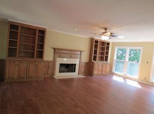 105 Saint Croix Dr, Macon, GA 31210