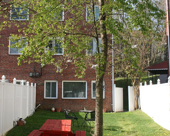 230 Varnum St NE #1B — Photo 5