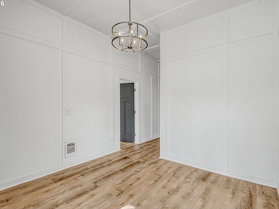 5th image of 595 Highland Ave NE #0