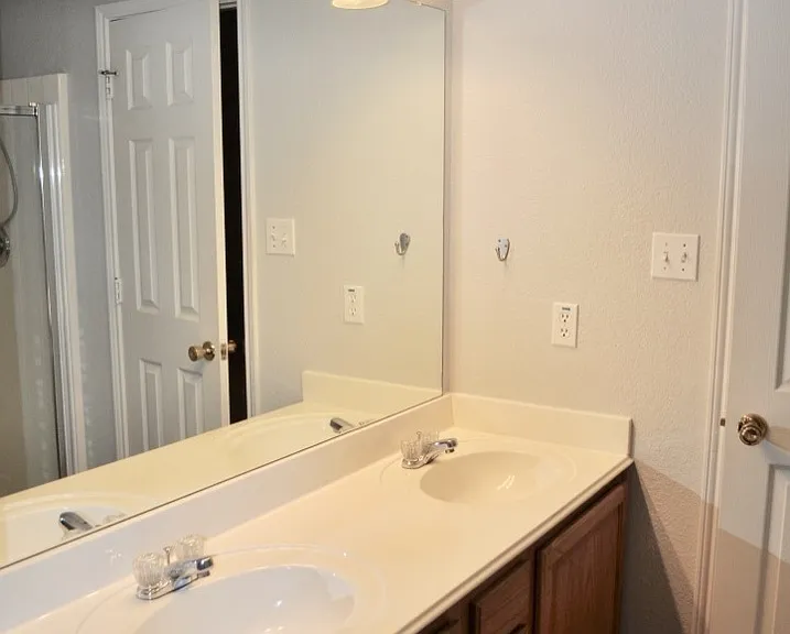 229 Lancelot Dr — Photo 12
