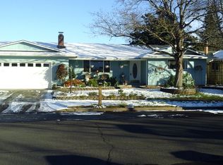 2241 8th St, Springfield, OR 97477