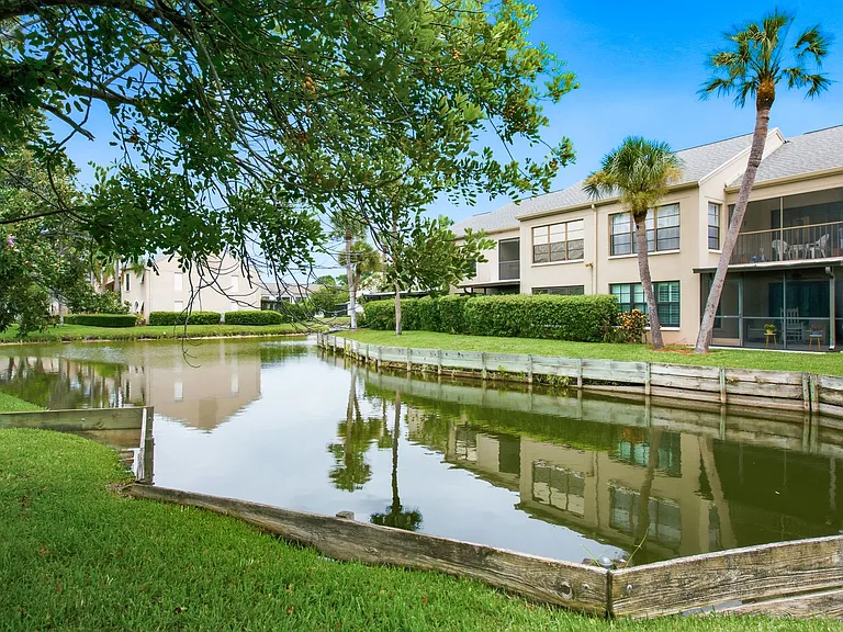 2453 Egret Blvd #1 — Photo 33