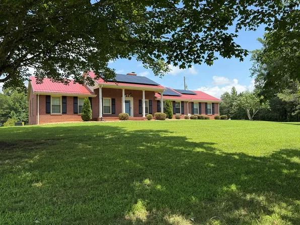 1244 Beaver Pond Rd, Nathalie, VA 24577