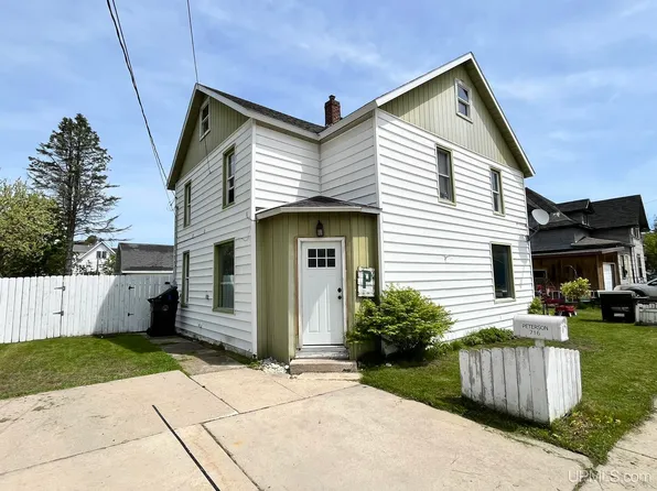 716 Manistique Ave, Manistique, MI 49854