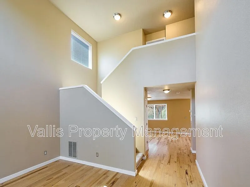 4 bed, 2.5 bath, 1882 sqft, $2,750 — Photo 4