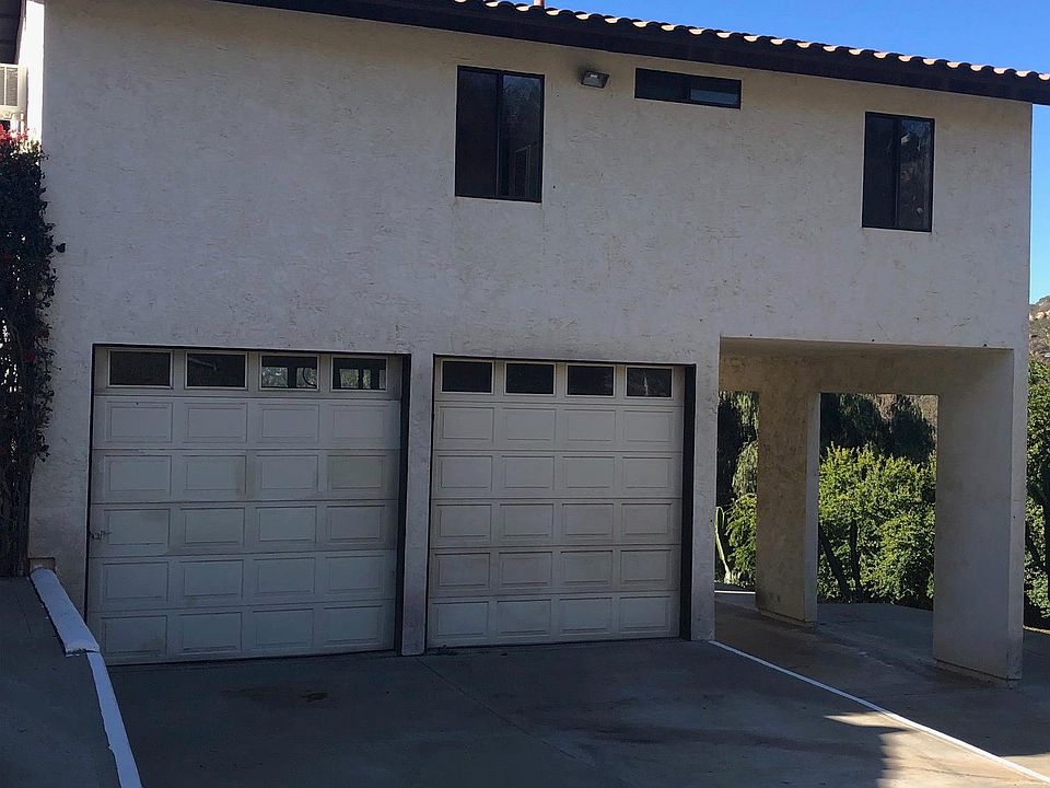 1st image of 15407 El Capitan Real Ln