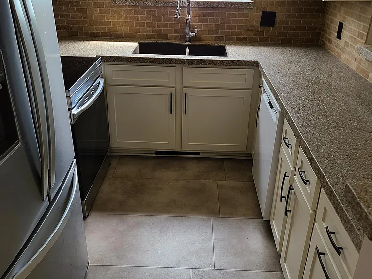 100 Villa View Ct — Photo 15