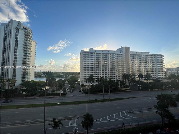 4th image of 5555 Collins Ave APT 7T