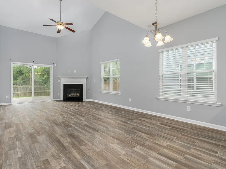 223 Chestnut Oak Ln — Photo 11