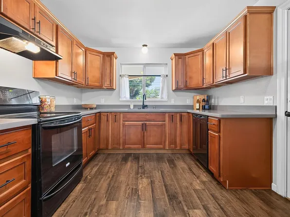 1481 North Street, Santa Rosa, CA 95404