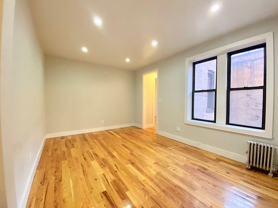 1st image of 260 Parkside Ave APT A3w