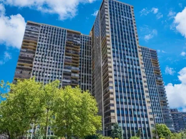 200 Winston Dr APT 121, Cliffside Park, NJ 07010