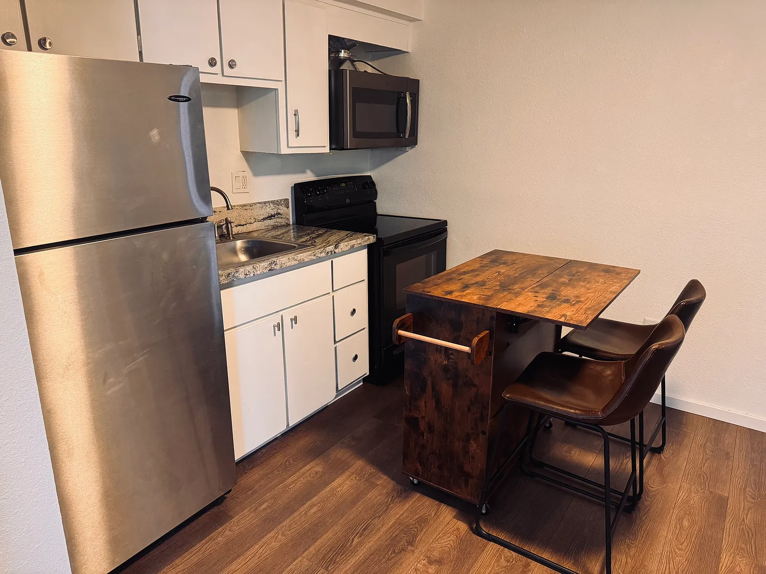 1285 Colorado Blvd — Photo 3