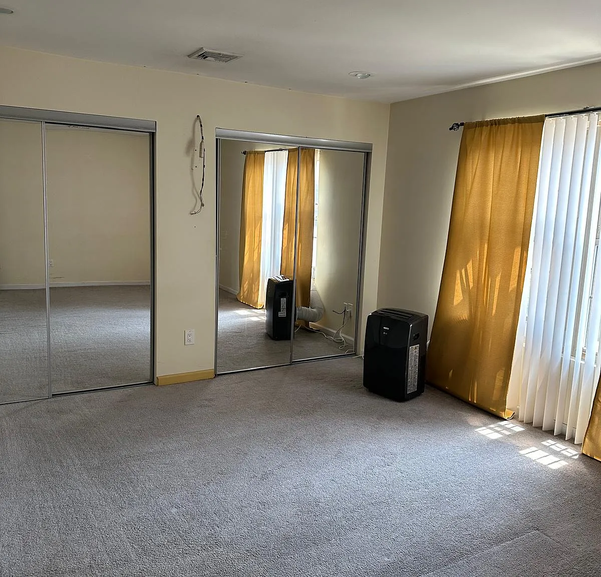 2 bed, $2,200 — Photo 3