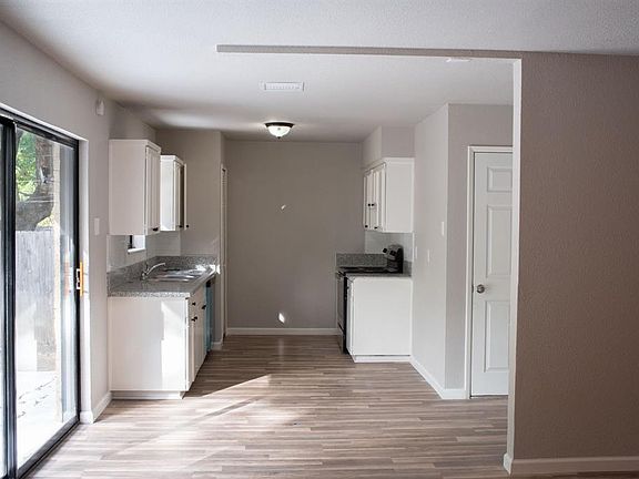 2nd image of 1114 Hillwood Dr