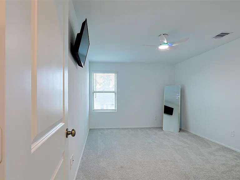 202 Augustine Way — Photo 27