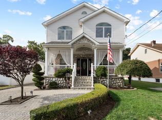 62 Hamden Ave, Staten Island, NY 10306
