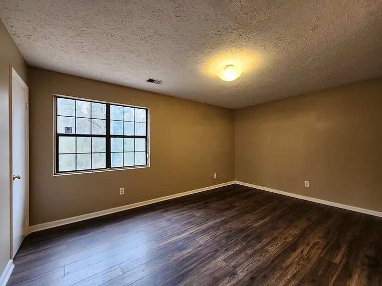 3547 Main Station Dr SW — Photo 9