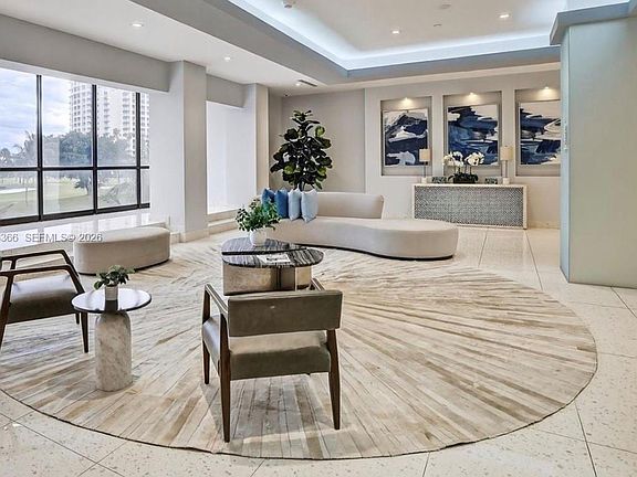 5th image of 20301 W Country Club Dr #Penthouse 22