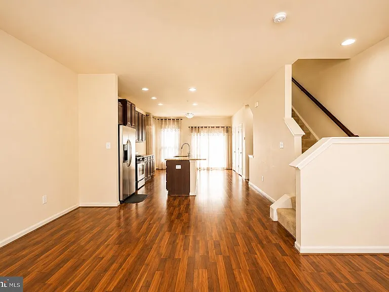 22520 Phillips St #401 — Photo 22
