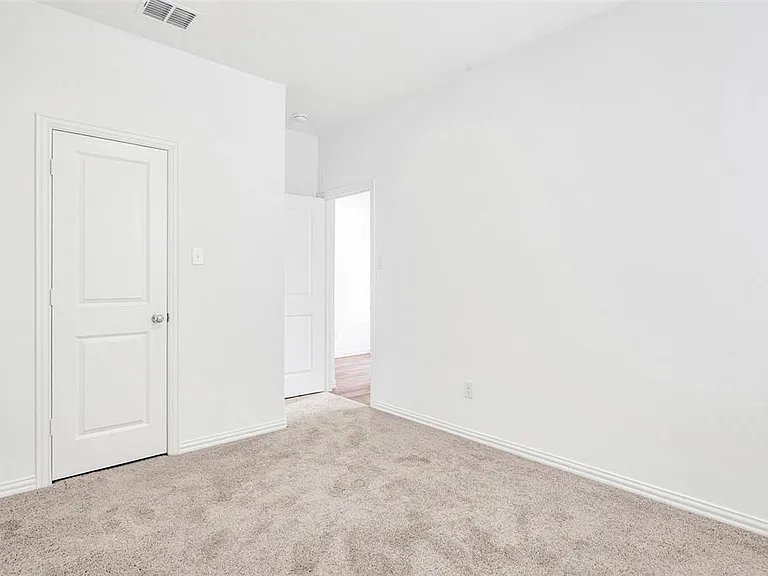 5108 Wilder Ave — Photo 10