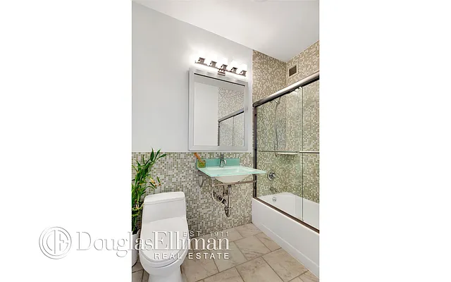 Sold by Douglas Elliman | media 22