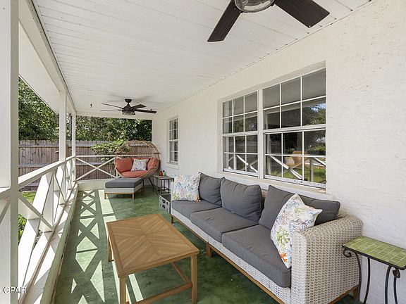 4th image of 315 Le Grand Dr