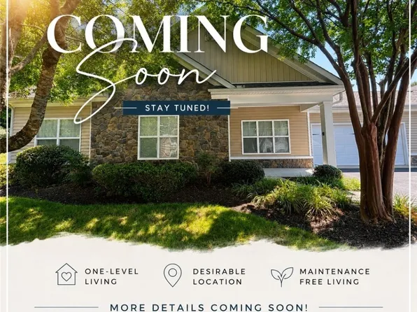 241 Pumpkin Pl, North Chesterfield, VA 23236