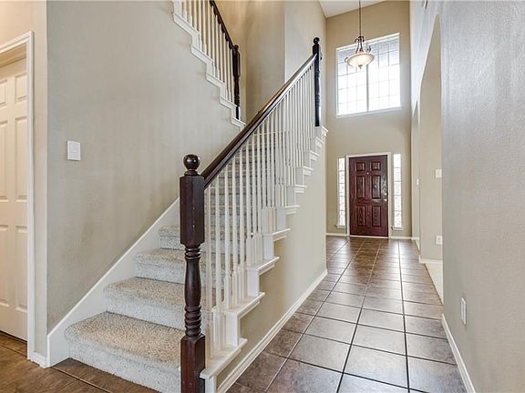 3rd image of 13155 Bavarian Dr
