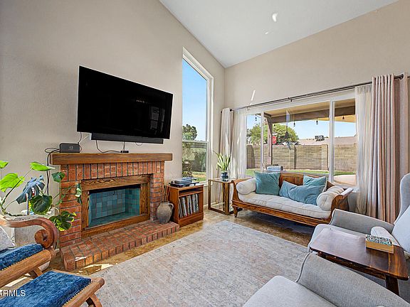 5th image of 3648 W SARAGOSA Street
