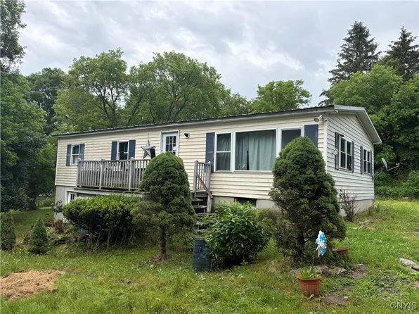 5 Union St, Richfield Springs, NY 13439